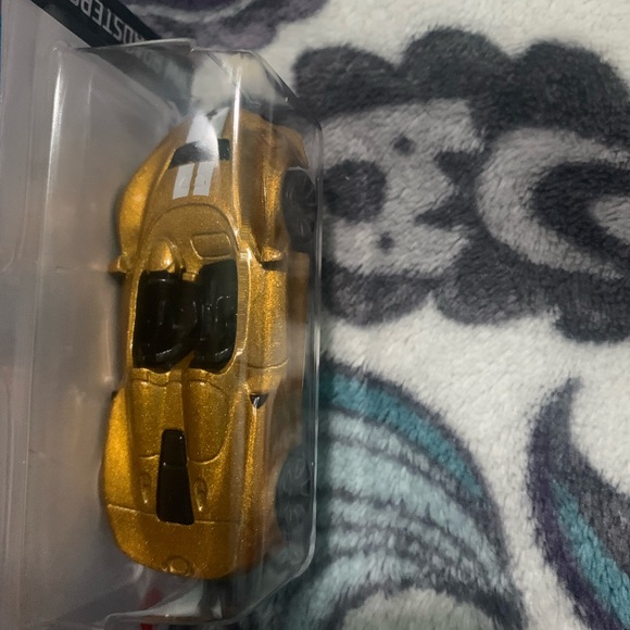 NEW 2023 Hot Wheels #82 Gold McLaren Elva HW Roadsters 6/10. - Picture 3 of 5